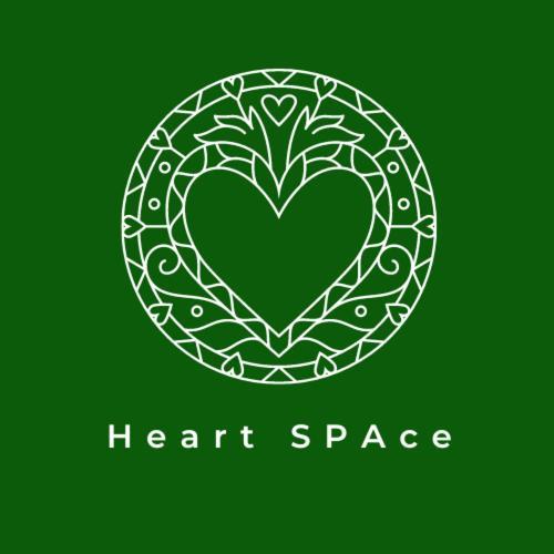 Heartspace Taszow Bagian luar foto